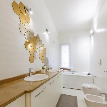 Belvilla By Oyo Nereide, Cleaning Included Villa