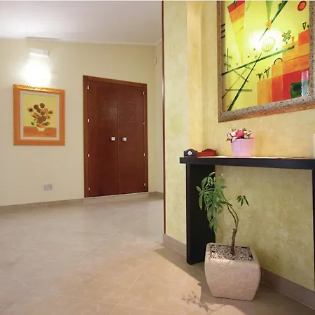Villa Belvilla By Oyo Nereide, Cleaning Included