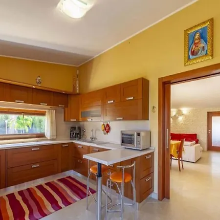 Belvilla By Oyo Nereide, Cleaning Included Melissano